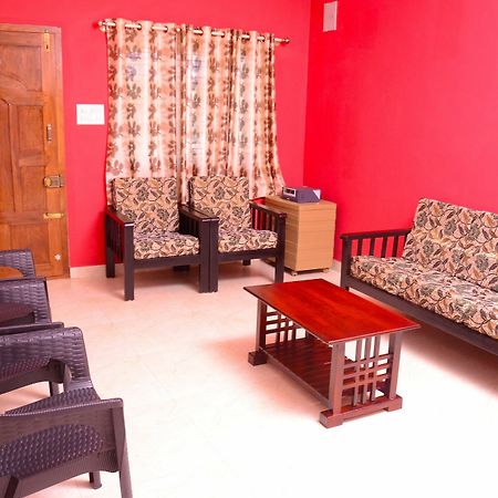 Coorg Girinivas Deluxe Homestay-Wi-Fi ماديكيري المظهر الخارجي الصورة